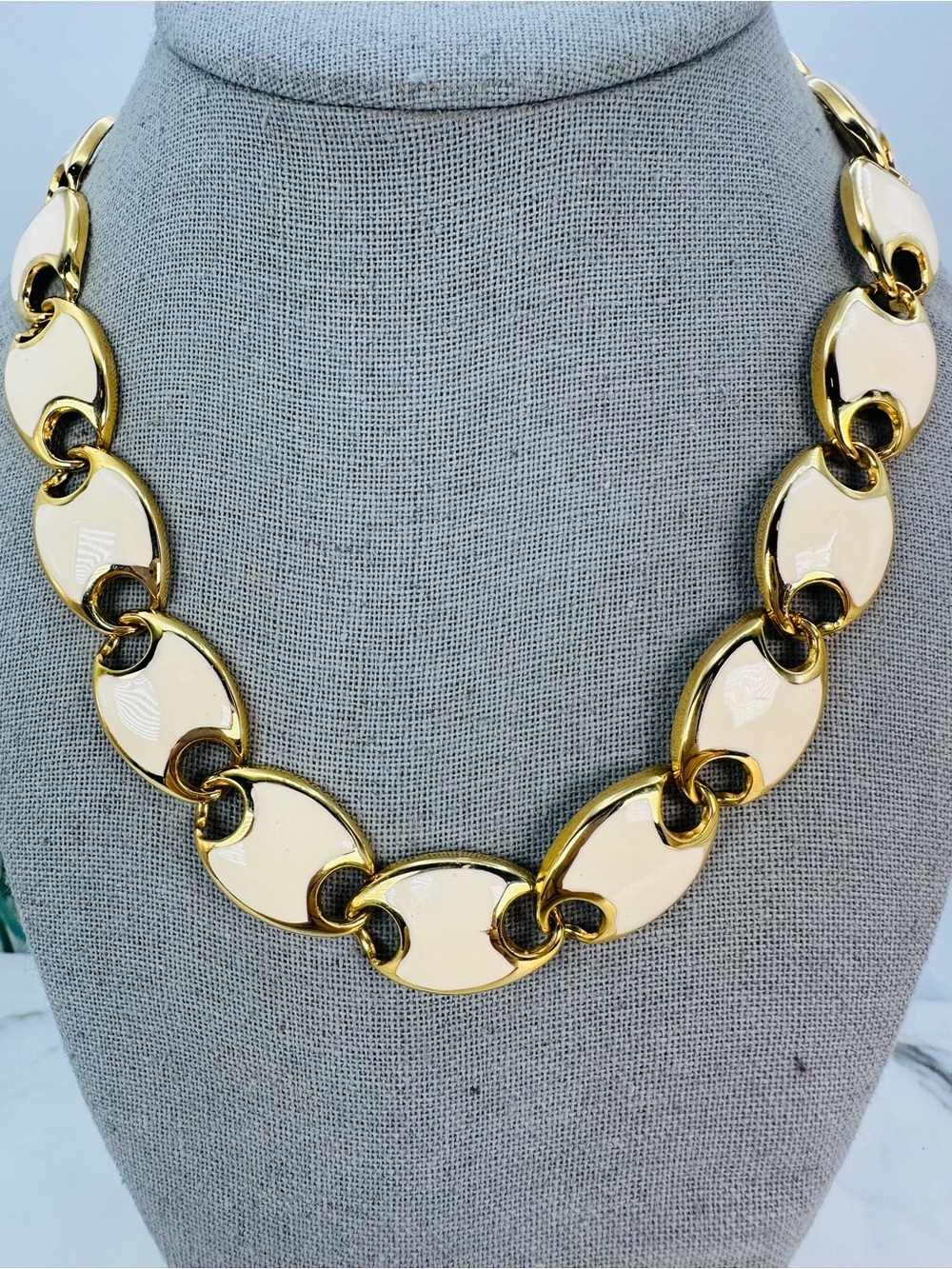 Vintage 1980s Gold-tone Mariner Necklace with Glossy Cream Enamel Links 18”